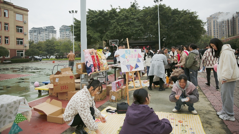 文化周|共享閑置，“集市”行樂，四川海蓉開展愛心集市公益活動